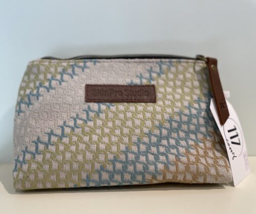 Carry117 Cosmetic Bag - Image 7